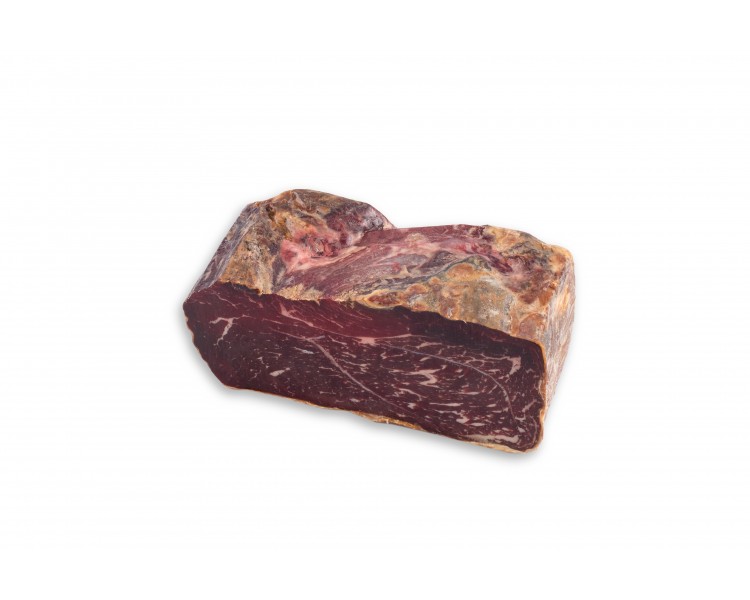 Cecina de vaca curada de forma tradicional